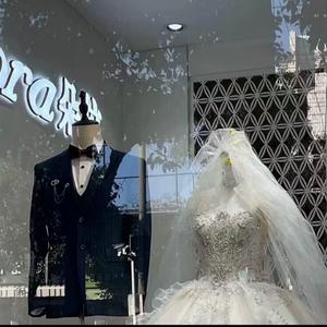 13女学生脱了内裤开始亲热
