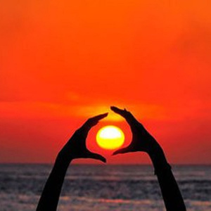 13女学生脱了内裤开始亲热
